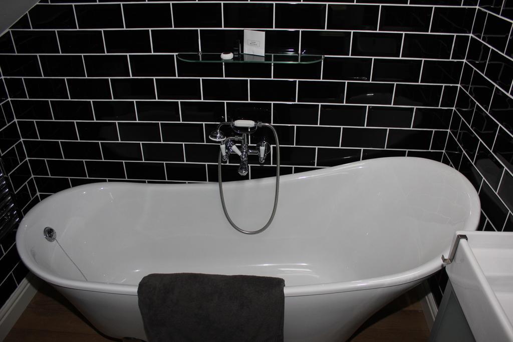Fifty One And A Half Boutique B&B 클리데로 외부 사진